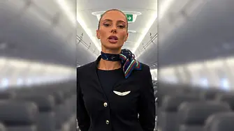 Над 2 милиона гледания: Български стюардеси завладяха TikTok с дефиле в самолет