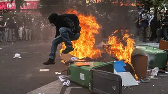 Френските власти забраниха протестите в няколко града