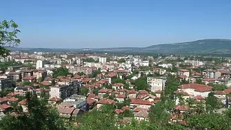 Изборите в Монтана: Секциите отвориха навреме, 101-годишна жена е най-възрастният избирател в областта