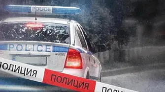 Задържаха мъж за незаконно притежавано оръжие и наркотици