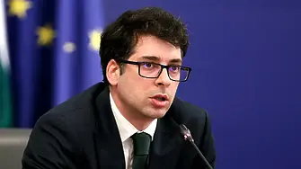 Атанас Пеканов: Няма как дефицитът да падне под 3% още през първата година