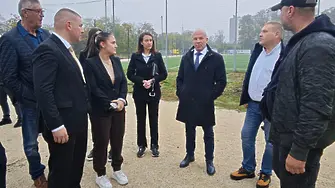 Кметът д-р Валентин Христов запозна министъра на младежта и спорта Енчо Керязов с дейностите по ремонта на стадион „Плевен“ и тренировъчните площадки