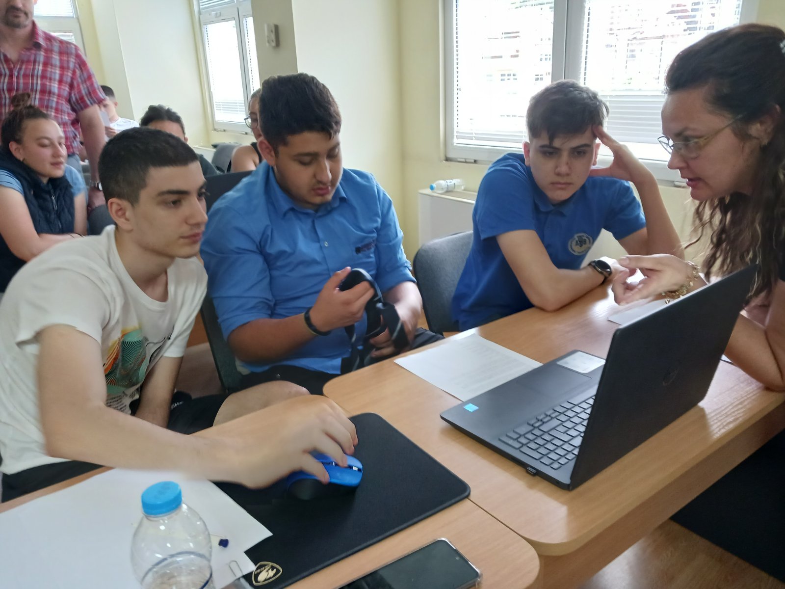 Изкуственият интелект в помощ на образованието